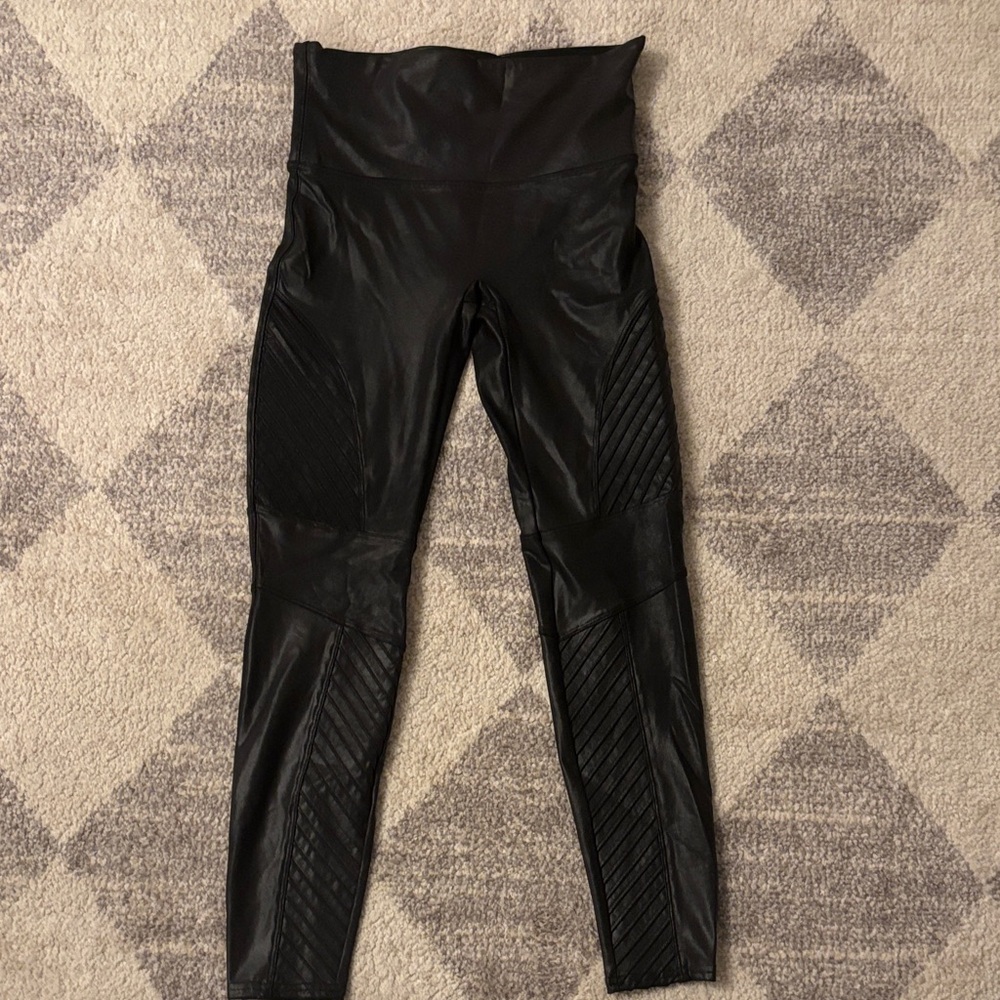 SPANX Black Textured High-Rise Leggings